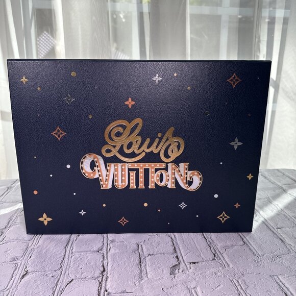 Louis Vuitton 14“ X 10.5“ X 5“ 2024 Holiday Box Enchanted Carousel Adventure - Picture 1 of 16